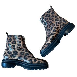 SCHUTZ Maryele Leopard Patent Print Combat Boots Size 9.5B